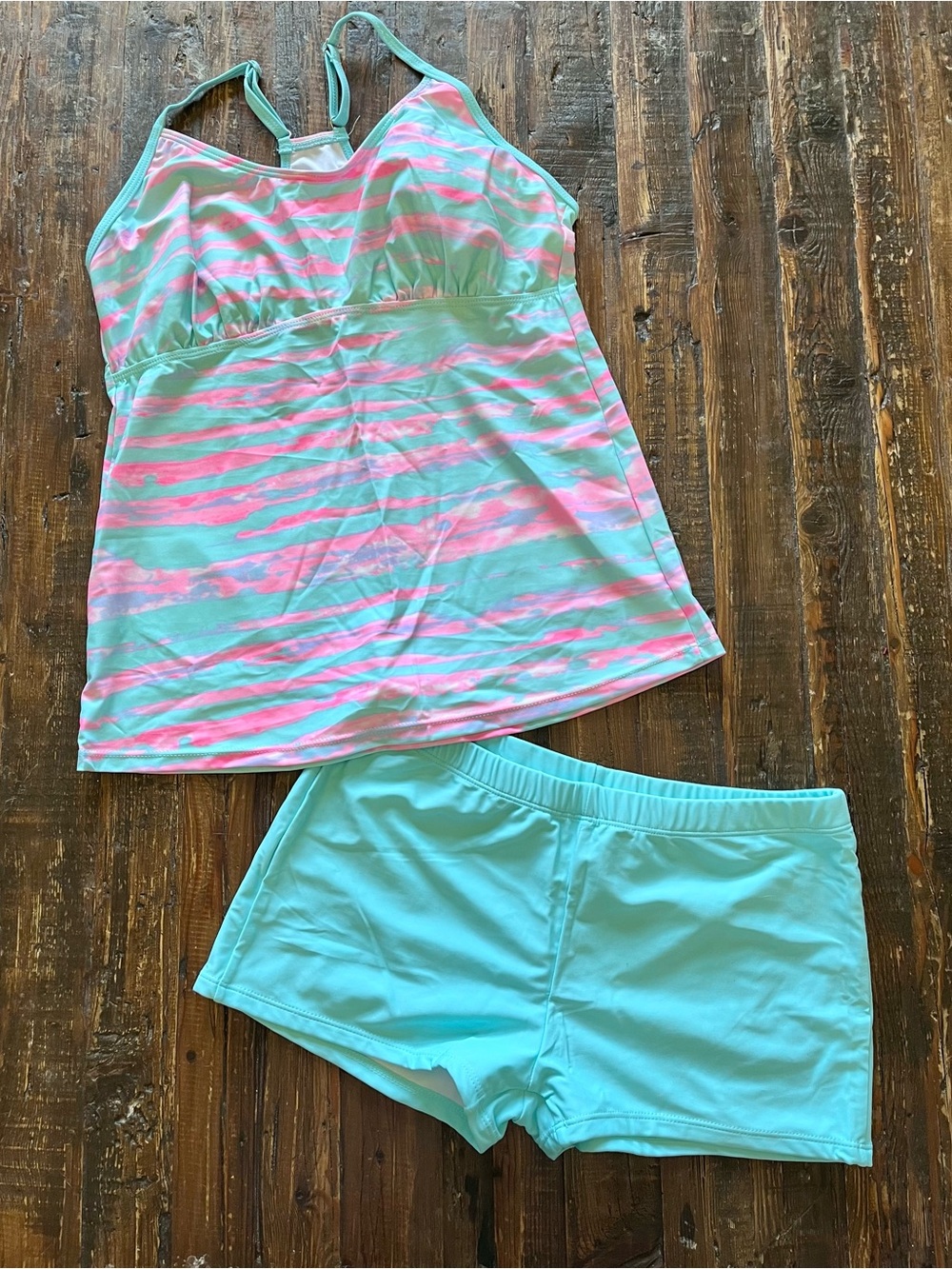 2-Piece Aqua & Pink Tankini Set w/ Boy Shorts & High Neck Tank Sz M NWOT